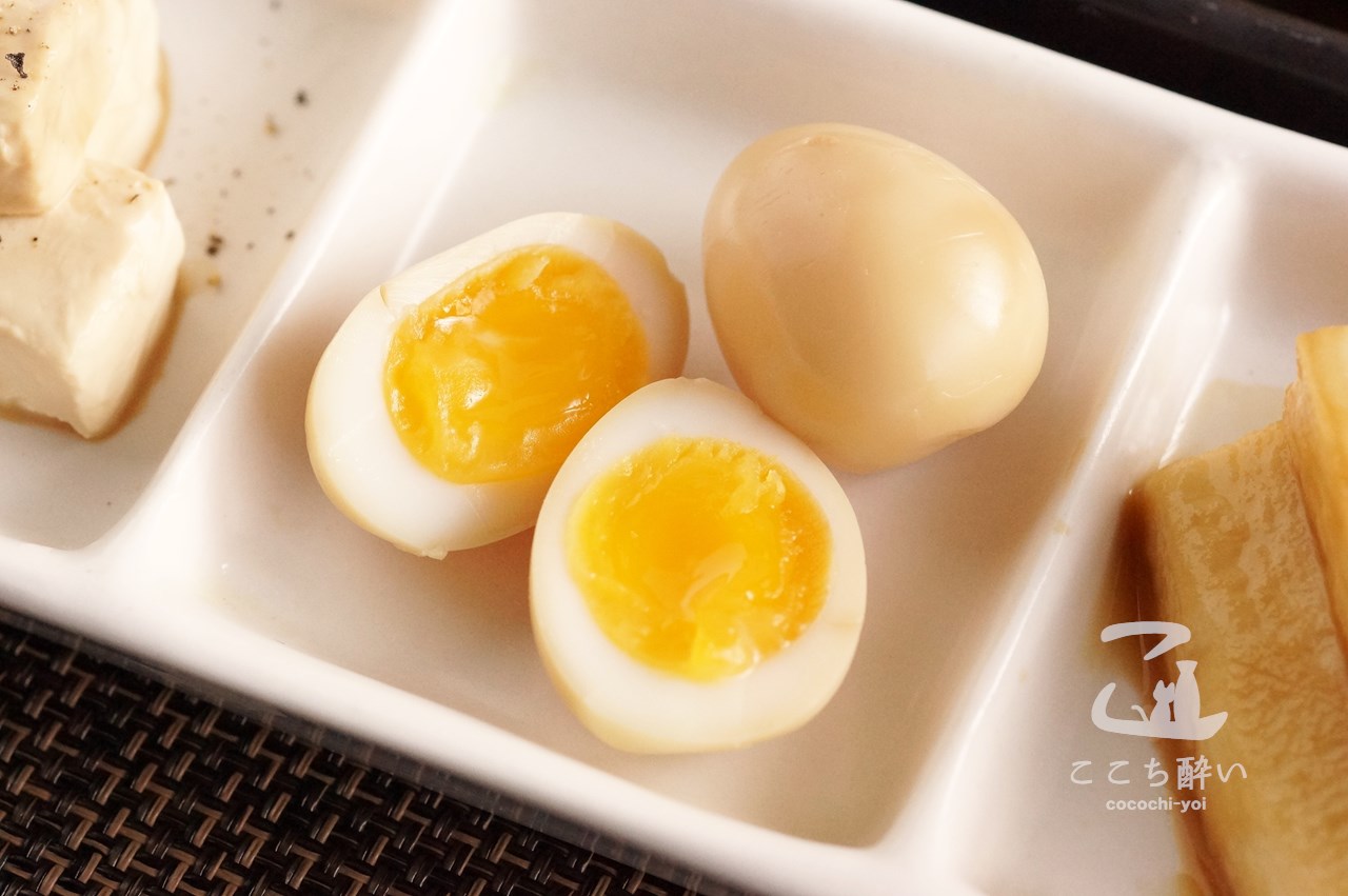 半熟のうずら卵の醤油漬けが絶品